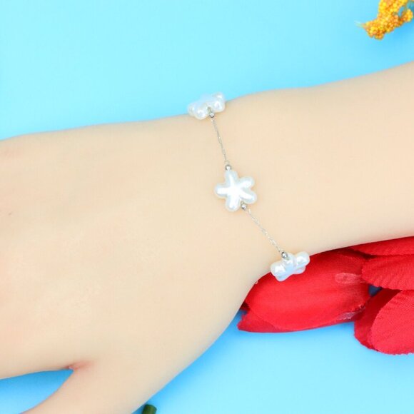 Chic & Stylish Bracelet – A Thoughtful Gift for Women and Girls, DYC1272 - Picture 3 of 6